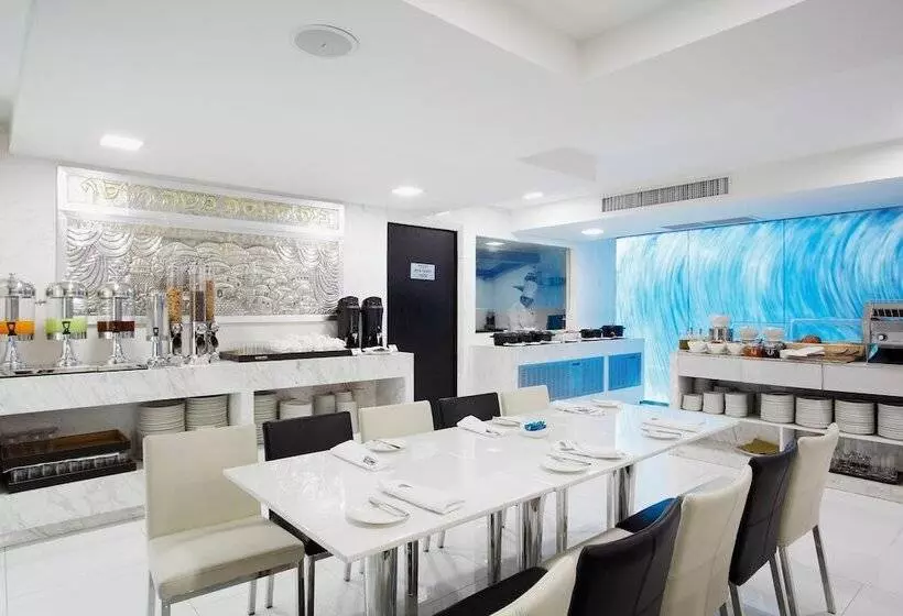 Fotos del hotel Centra By Centara Avenue  Pattaya:  7