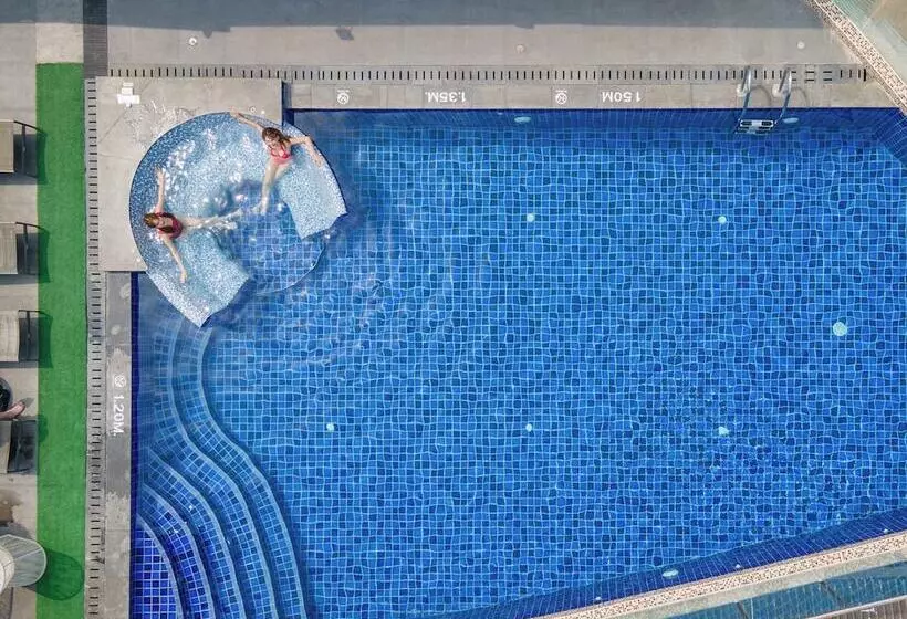 Fotos del hotel Centra By Centara Avenue  Pattaya:  2