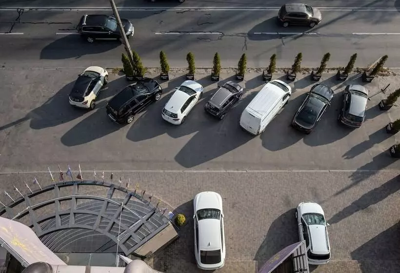 Fotos del hotel Ambassador Plaza:  6