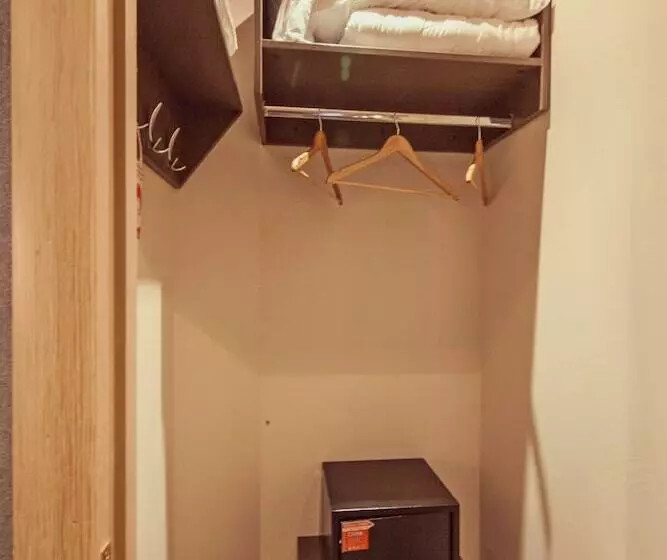 Fotos del hotel Ambassador Plaza:  25