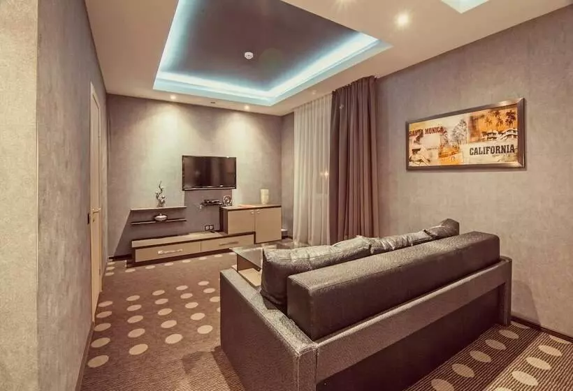 Fotos del hotel Ambassador Plaza:  12