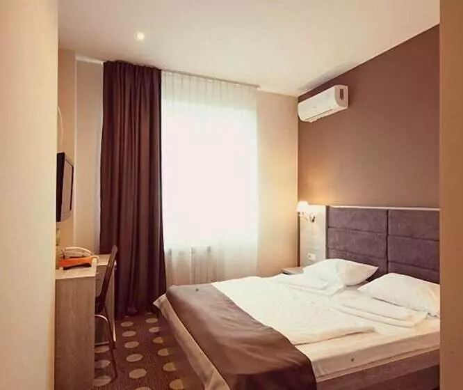 Fotos del hotel Ambassador Plaza:  8