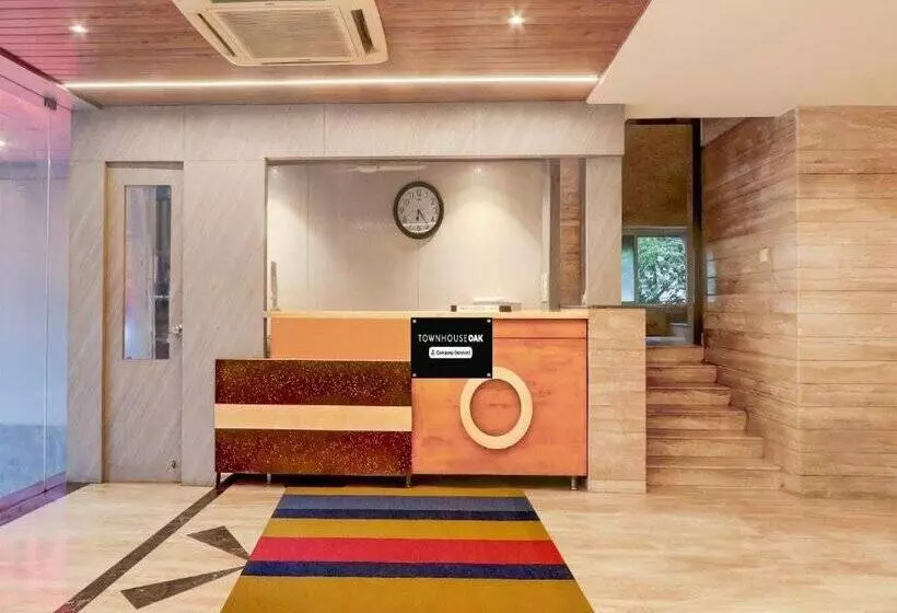 Fotos del hotel Capital O 918  Nera Regency:  10