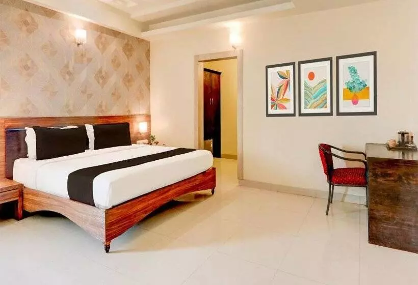 Fotos del hotel Capital O 918  Nera Regency:  20