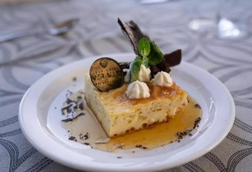 Fotos del hotel Versalles Suites Puerto Montt:  5