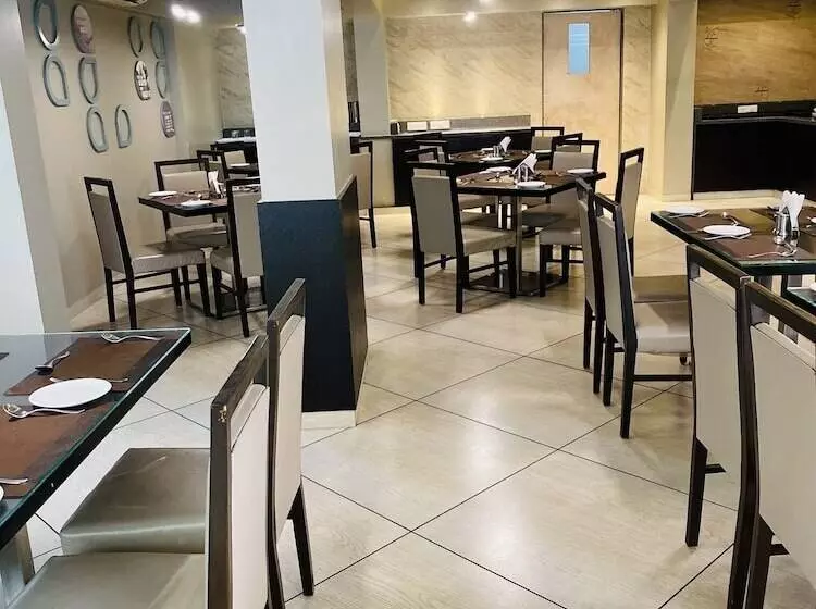 Fotos del hotel Fab Summit:  21