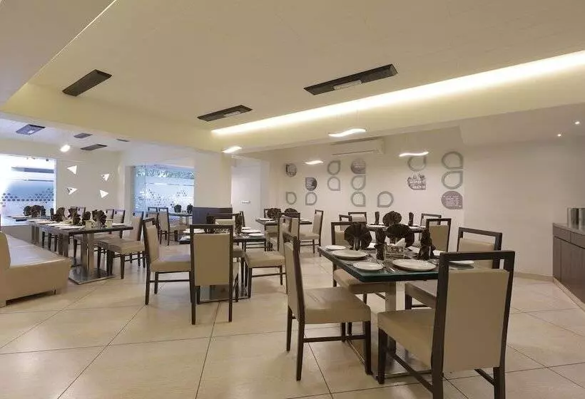 Fotos del hotel Fab Summit:  13