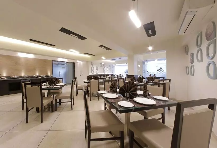 Fotos del hotel Fab Summit:  17