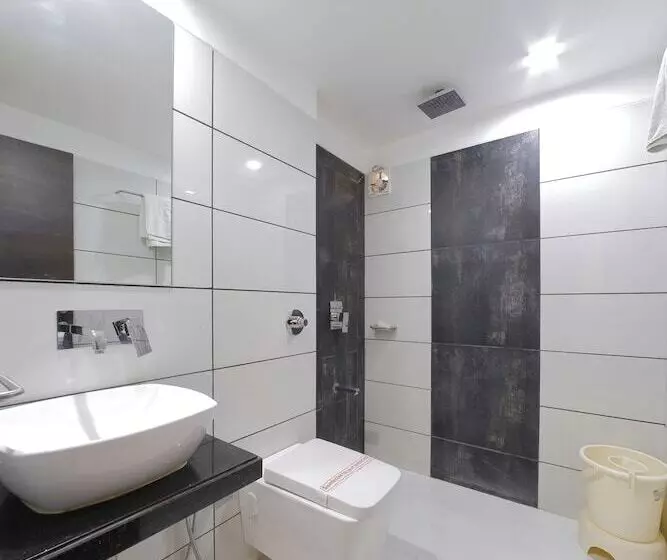 Fotos del hotel Fab Summit:  8