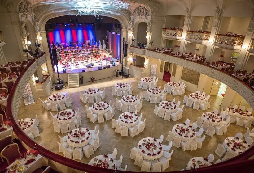 Fotos del hotel Grand Ambassador  Národní D?m:  8