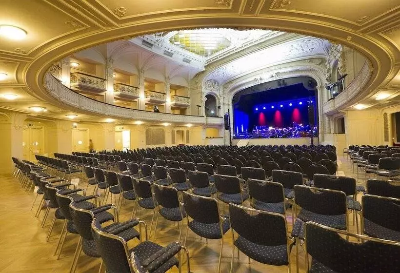 Fotos del hotel Grand Ambassador  Národní D?m:  15