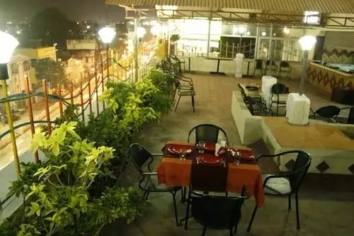 Fotos del hotel Pratap Plaza:  11