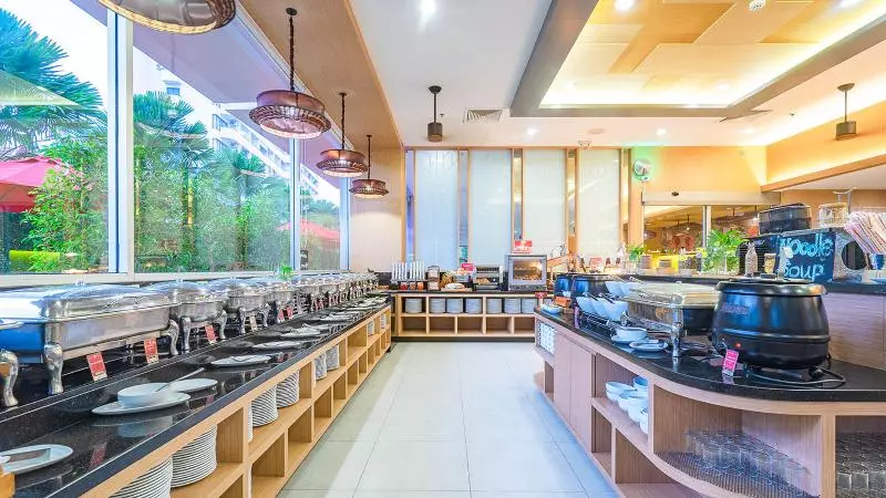 Fotos del hotel Ramada By Wyndham Phuket Deevana Patong:  4