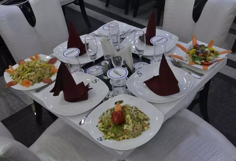 Fotos del hotel Sudesh Tower:  15