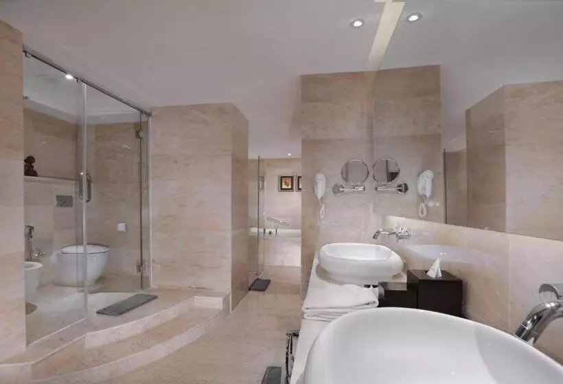 Fotos del hotel The Alana Yogyakarta  And Convention Center:  6