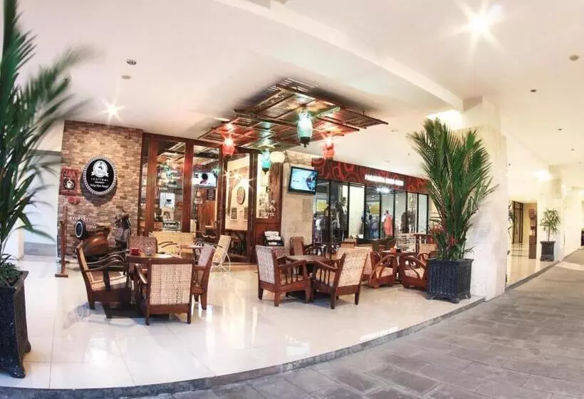 Fotos del hotel The Alana Yogyakarta  And Convention Center:  5