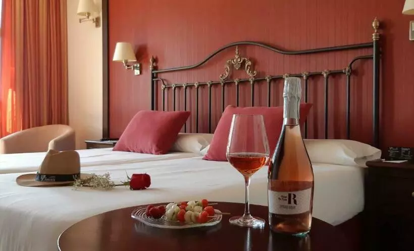 Fotos del hotel Complejo Enoturístico Finca La Estacada:  24