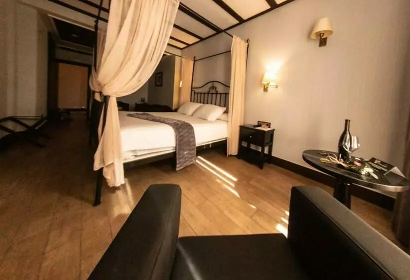 Fotos del hotel Complejo Enoturístico Finca La Estacada:  10