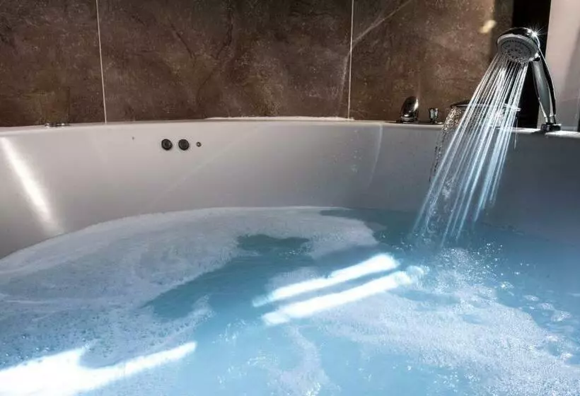 Fotos del hotel Complejo Enoturístico Finca La Estacada:  4