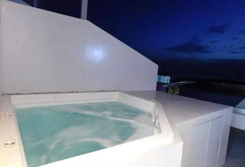 Fotos del hotel Fira Cave Suites:  4