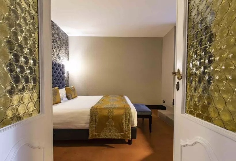 Fotos del hotel Mood Suites Tritone:  15