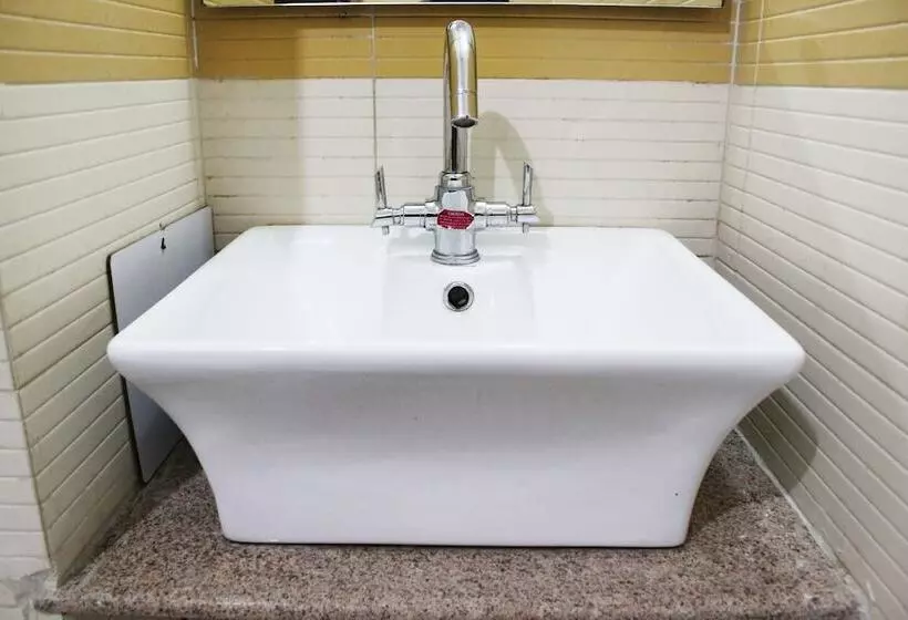 Fotos del hotel Capital O 9367  Galaxy:  4