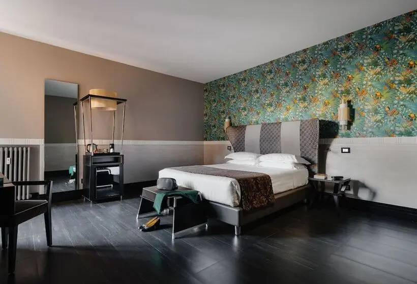 Mood Suites Tritone