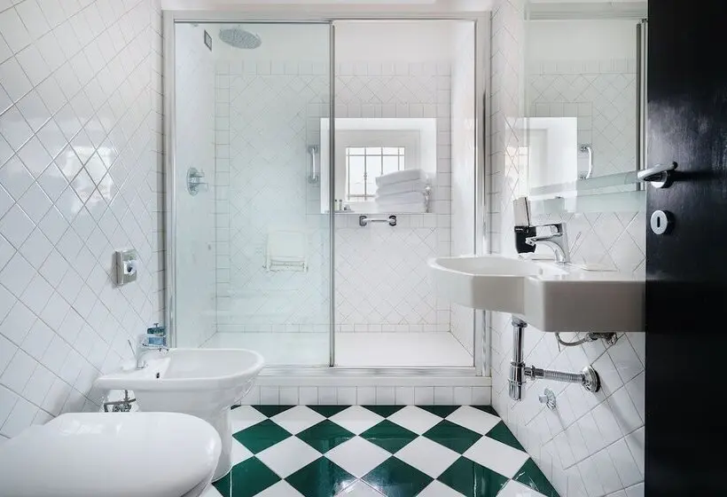 Fotos del hotel Mood Suites Tritone:  9