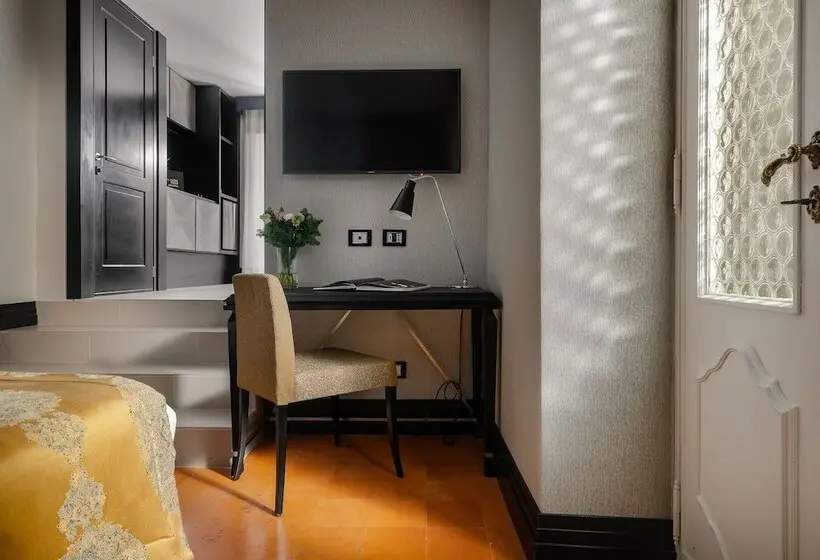 Fotos del hotel Mood Suites Tritone:  16