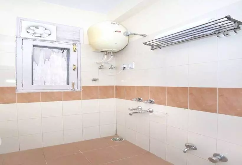 Fotos del hotel Oyo Rooms Chandigarh Sector 7:  4