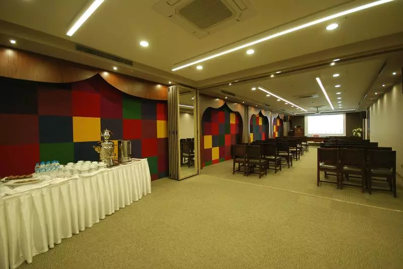 Fotos del hotel Yasmak Comfort:  17