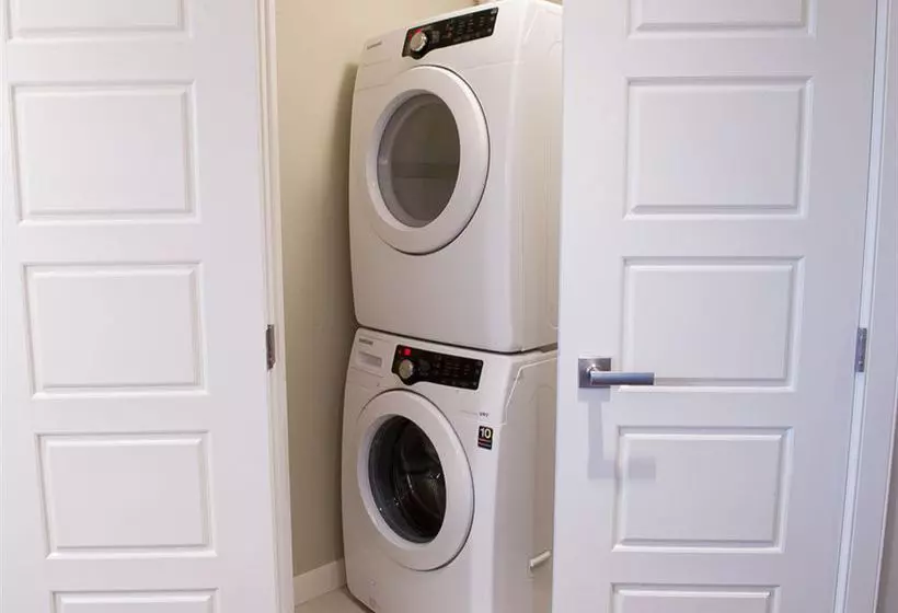 Fotos del hotel Executive Suites By Roseman - Keynote Towers:  5