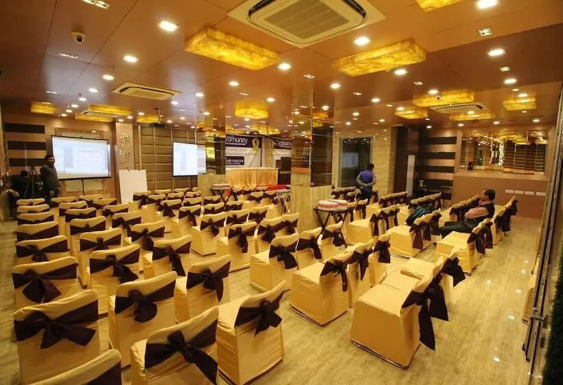 Fotos del hotel Golden Grand:  4