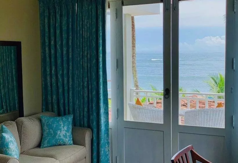 Fotos del hotel Thaproban Beach House:  13