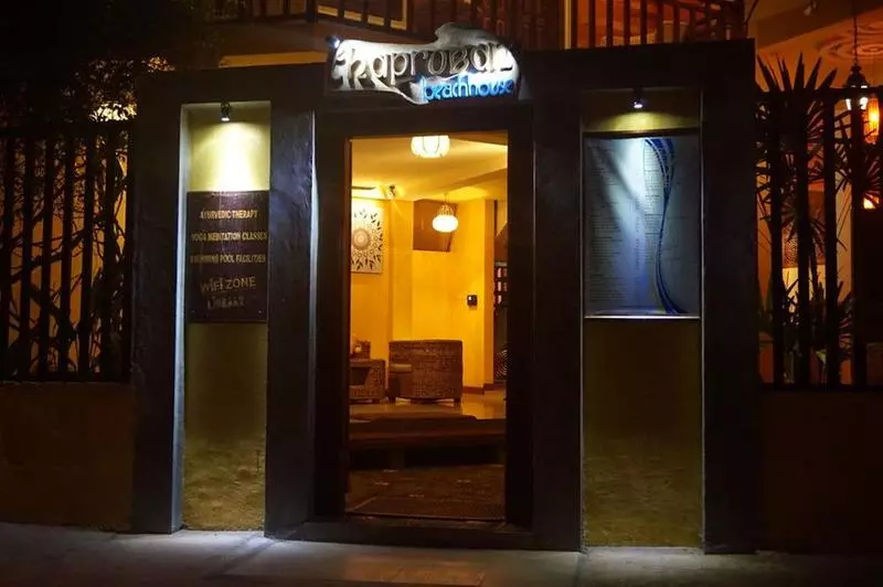 Fotos del hotel Thaproban Beach House:  10