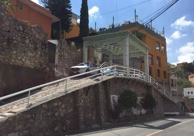 Fotos del hotel 1988 Guanajuato:  5