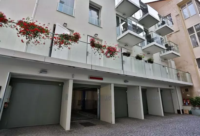 Fotos del hotel James  & Apartments:  13