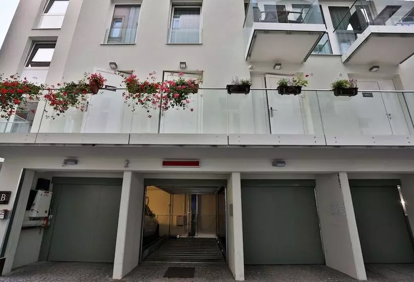 Fotos del hotel James  & Apartments:  17