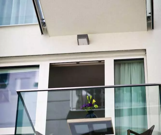 Fotos del hotel James  & Apartments:  15