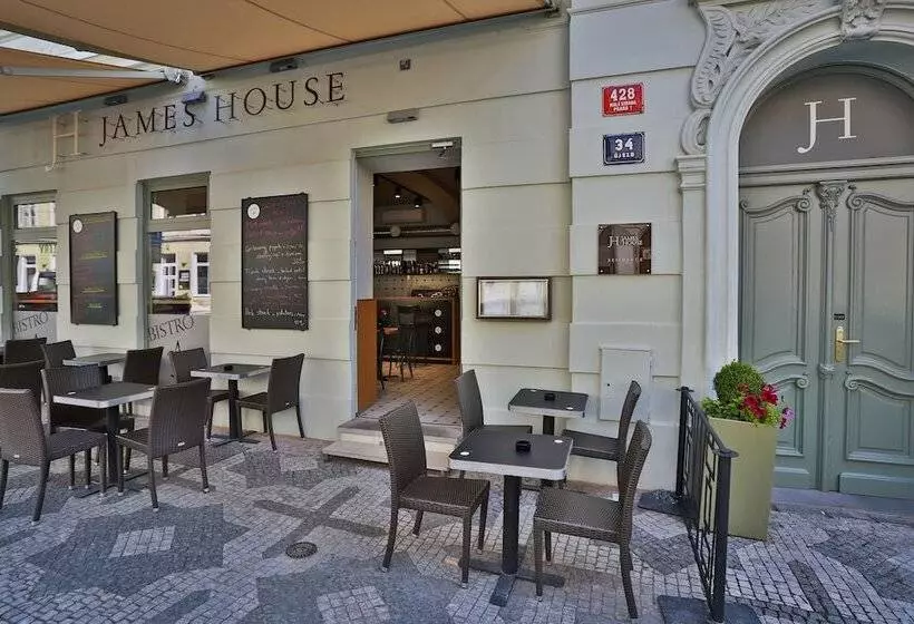 Fotos del hotel James  & Apartments:  3