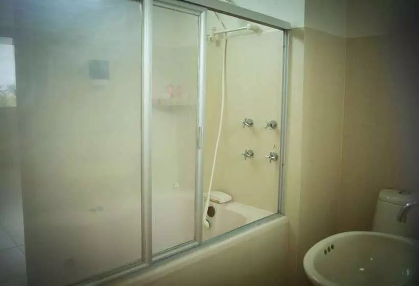 Fotos del hotel Sara Suites:  8