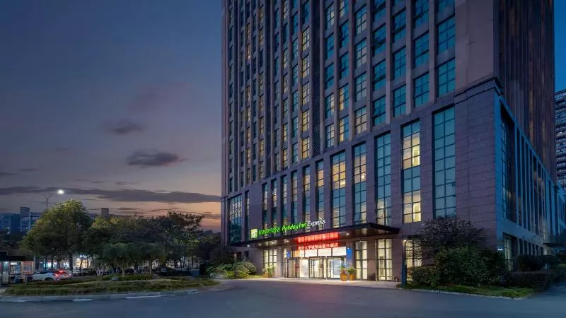 Fotos del hotel Holiday Inn Express Chongqing University Town, An Ihg:  22