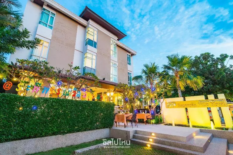 Fotos del hotel Rapeepan Ville:  10