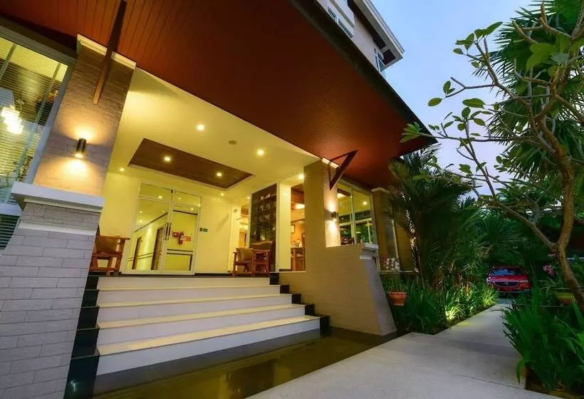 Fotos del hotel Rapeepan Ville:  14