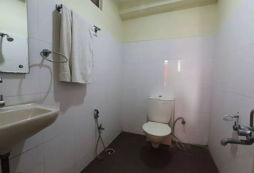 Fotos del hotel Vjr Residency:  5