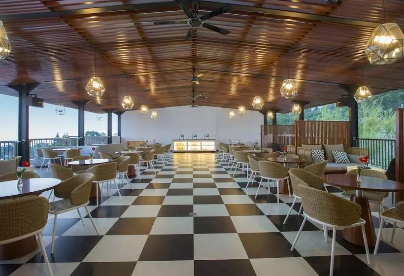 Fotos del hotel Surya  & Cottages Prigen:  19