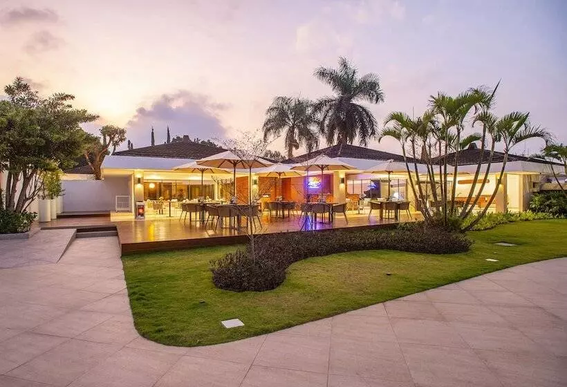 Fotos del hotel Surya  & Cottages Prigen:  13