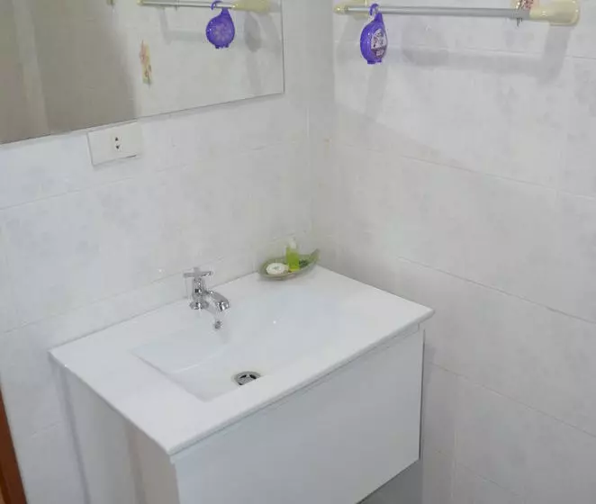 Fotos del hotel Arya Inn Pattaya Beach Hotel:  9