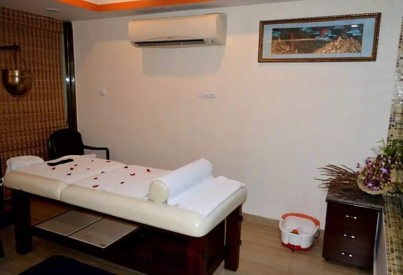 Fotos del hotel Grandeur De Sanchi:  11