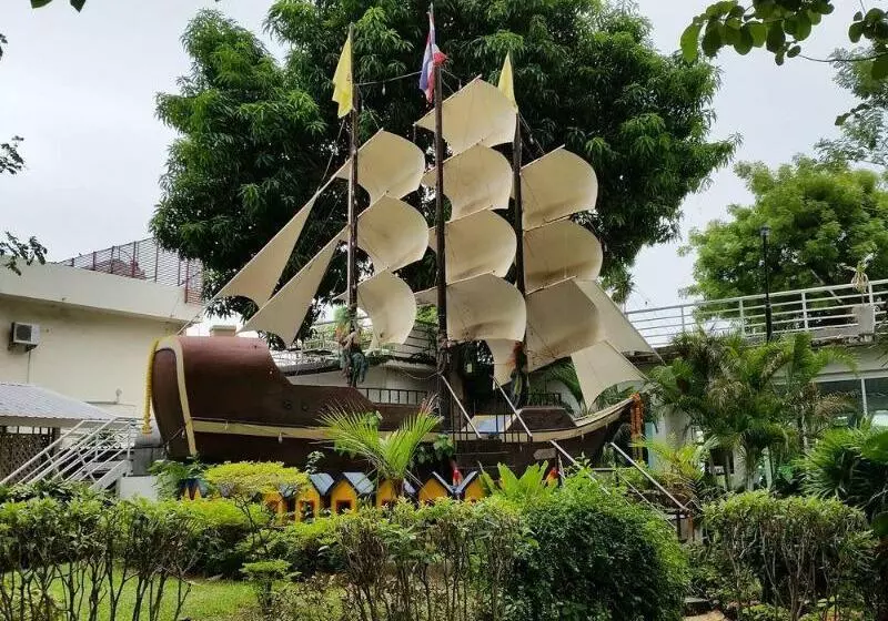 Fotos del hotel Nautical Inn:  24